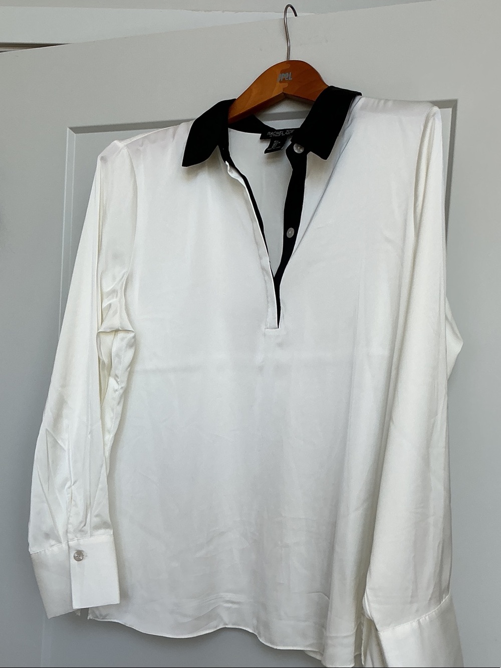 Rachel Zoe White Blouse with Black Contrast Collar